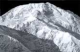 McKinley od jihozpadu (pohled na West Rib), foto: Denali Climbing Guide